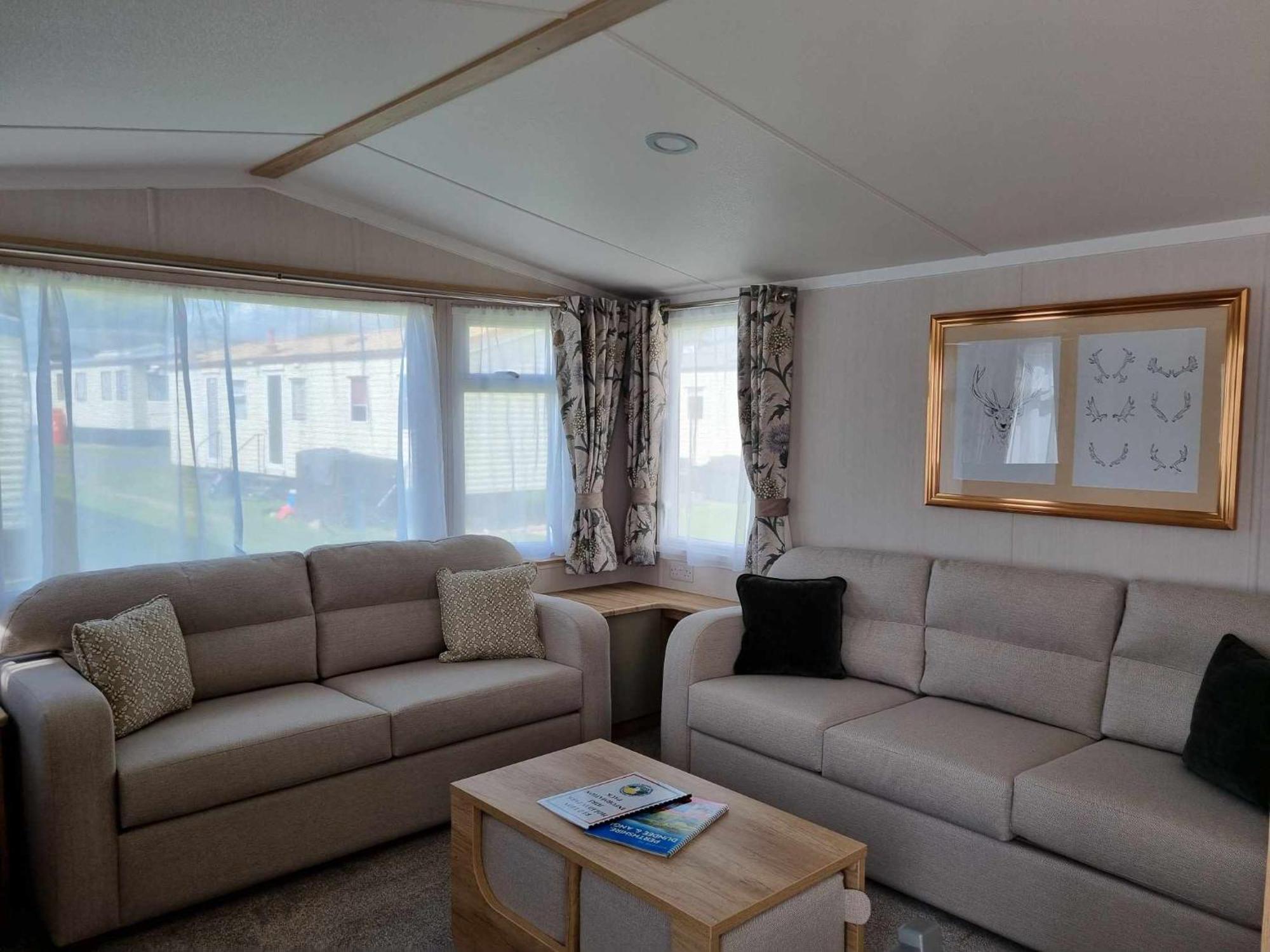 Red Lion Holiday Park Арброт Екстериор снимка