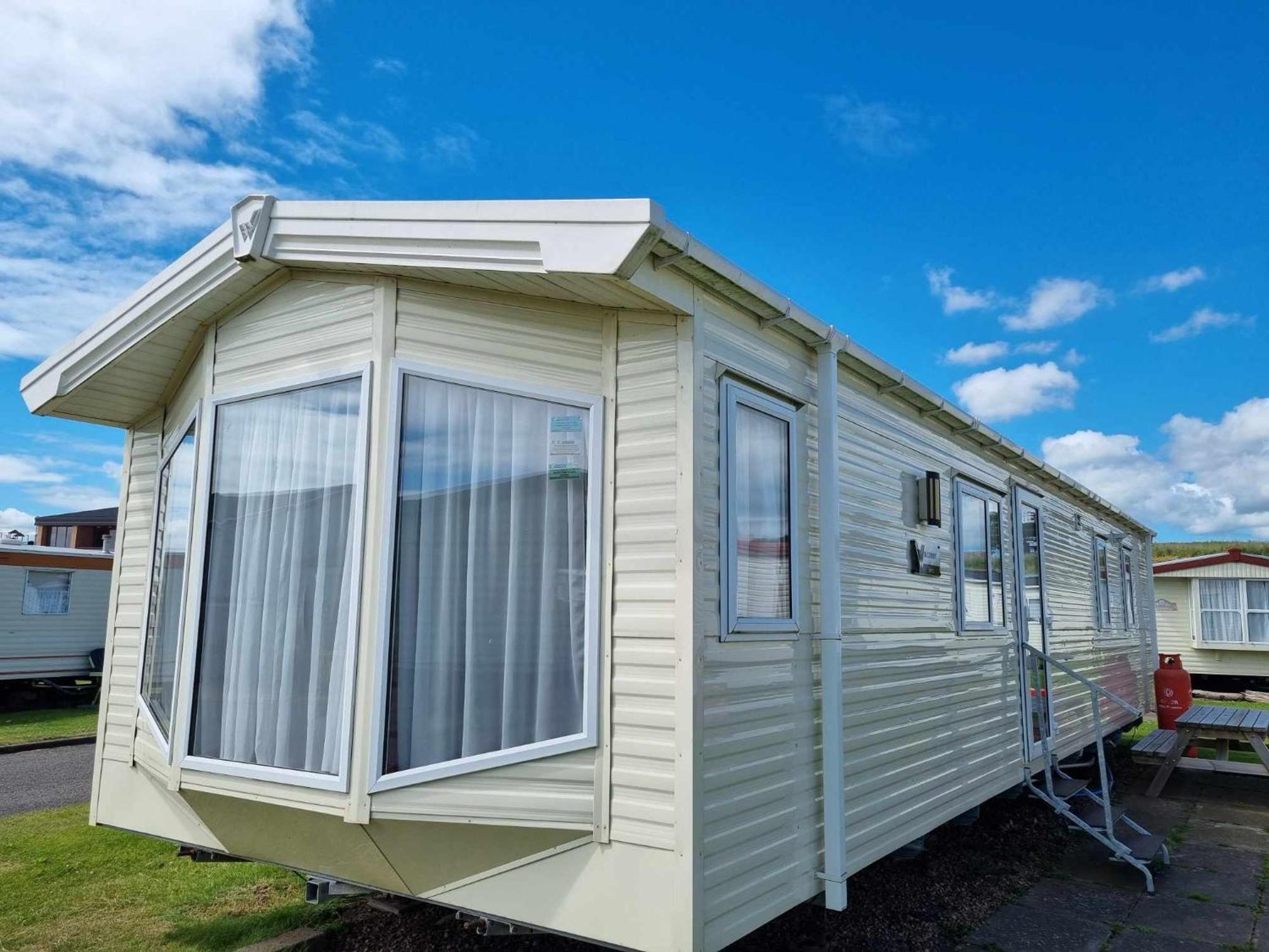 Red Lion Holiday Park Арброт Екстериор снимка