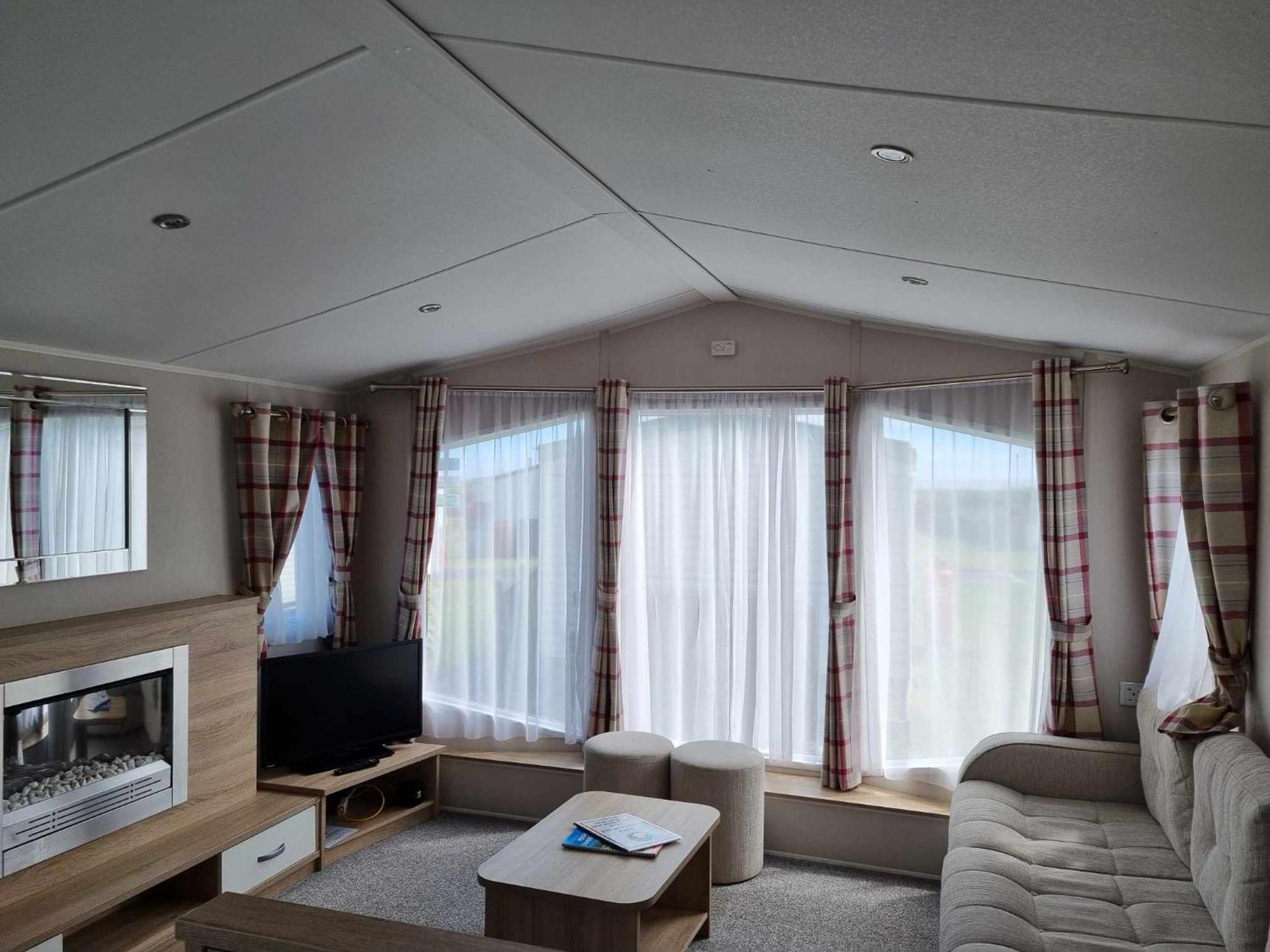 Red Lion Holiday Park Арброт Екстериор снимка