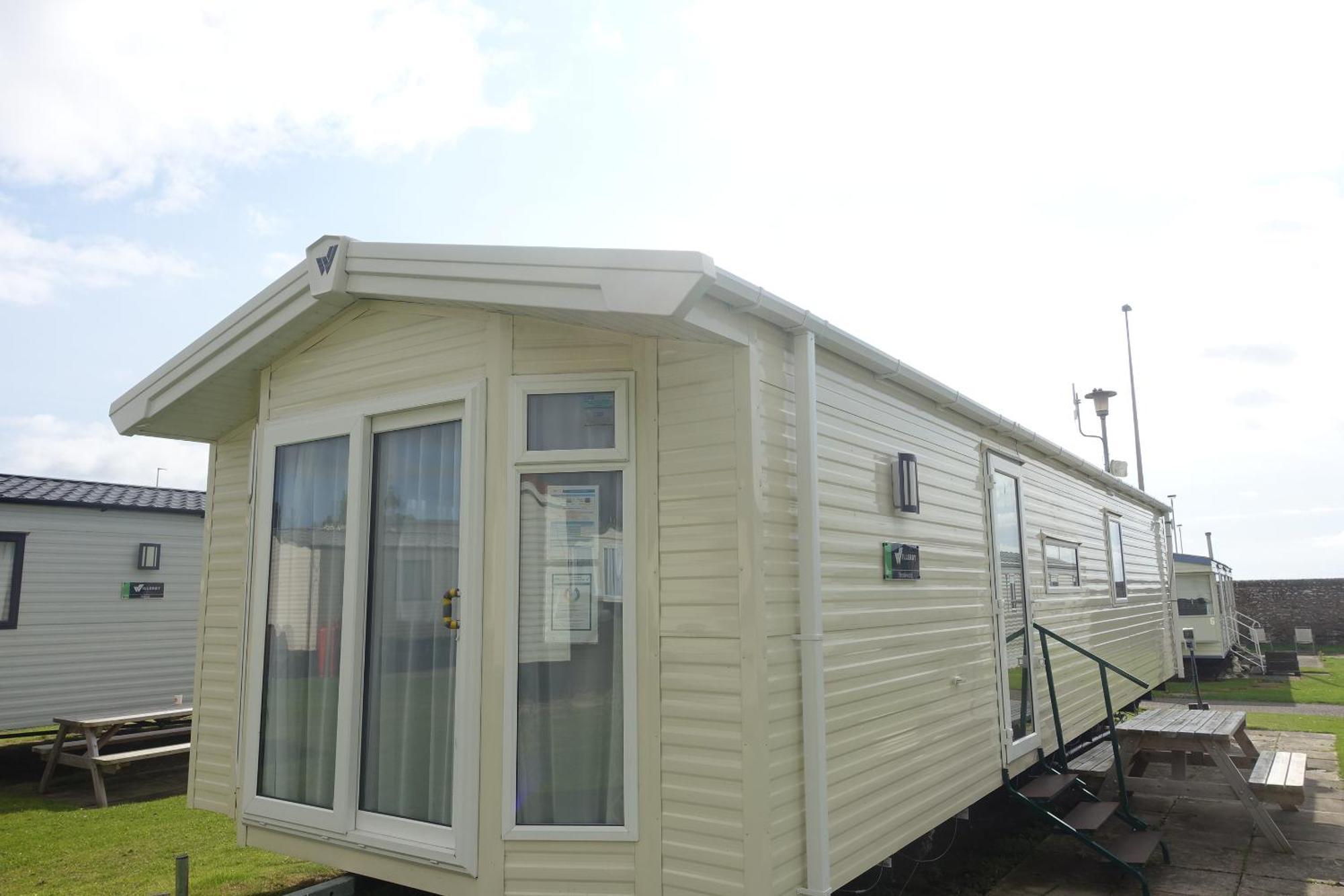 Red Lion Holiday Park Арброт Екстериор снимка