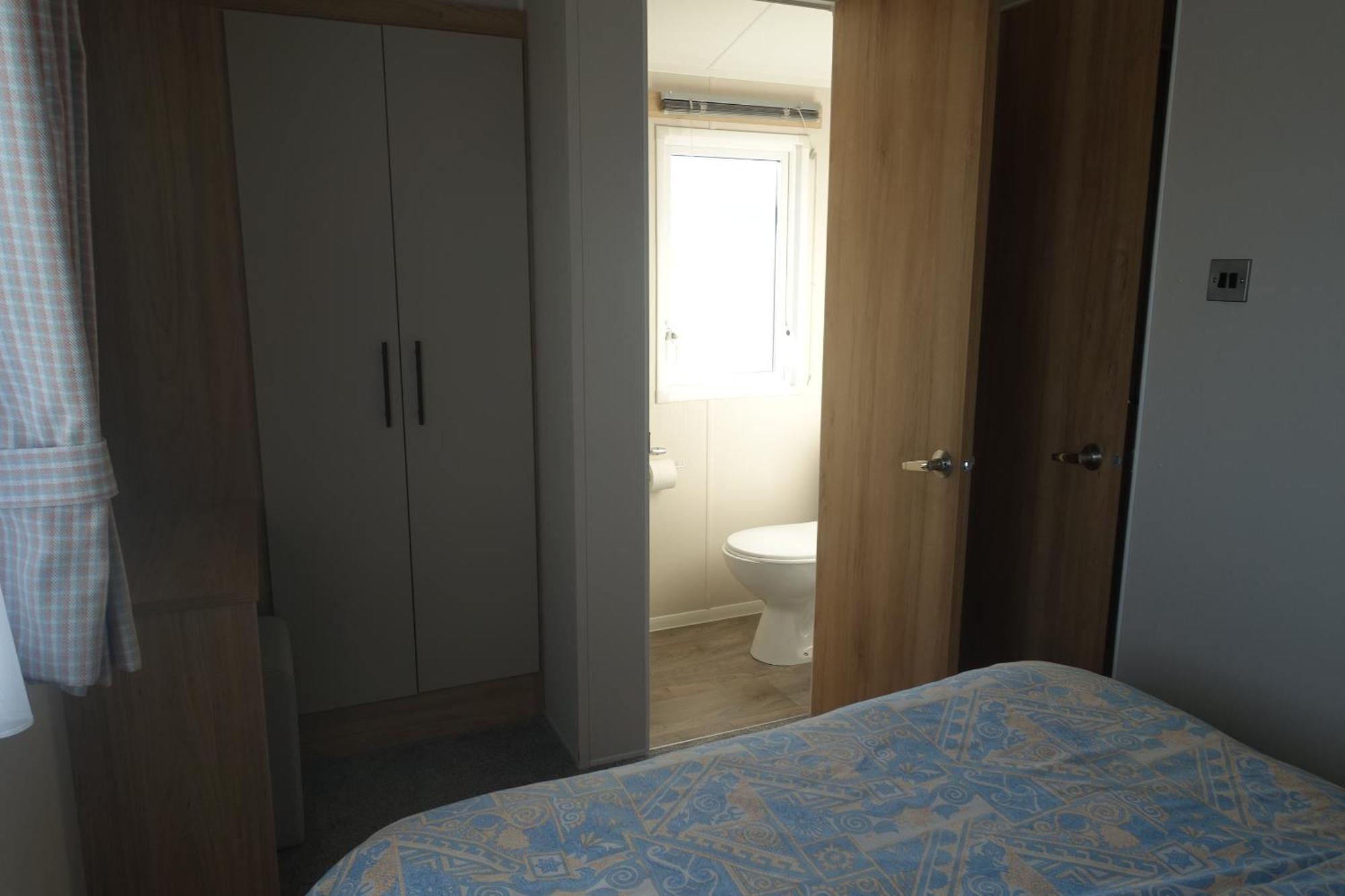 Red Lion Holiday Park Арброт Екстериор снимка