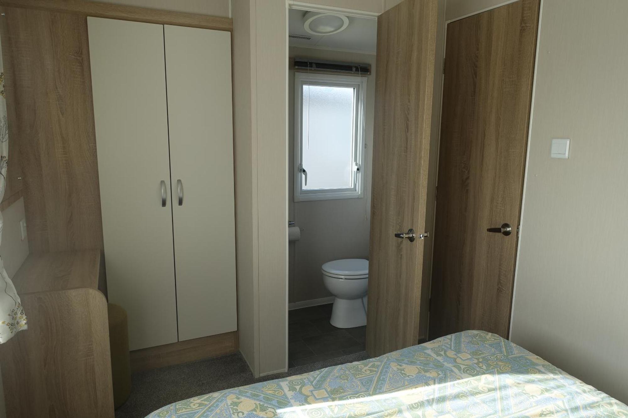 Red Lion Holiday Park Арброт Екстериор снимка